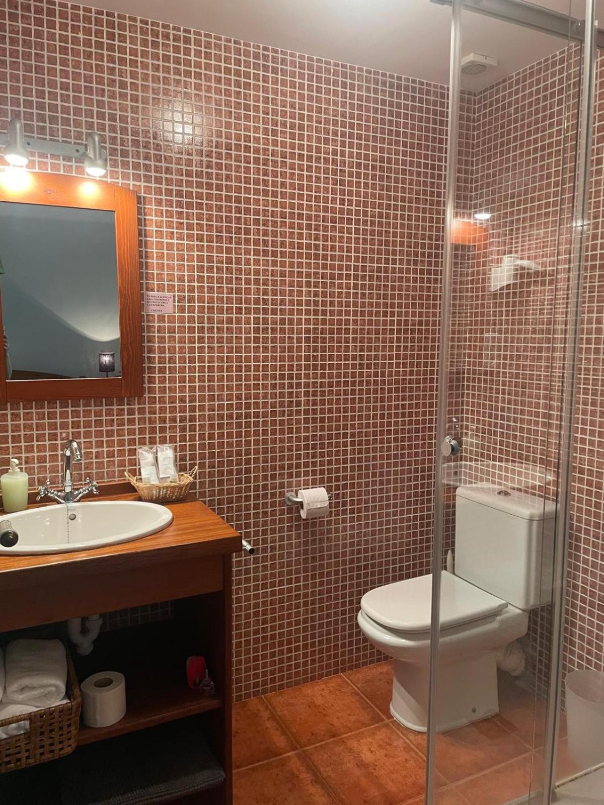 Hostal L'Ou De Reig Montseny Eksteriør bilde