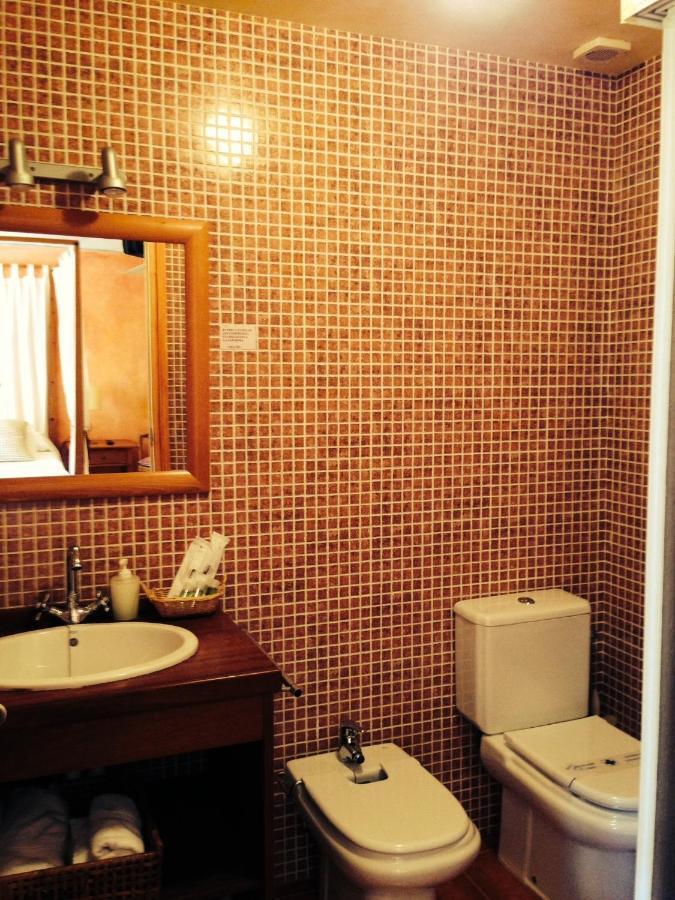 Hostal L'Ou De Reig Montseny Eksteriør bilde