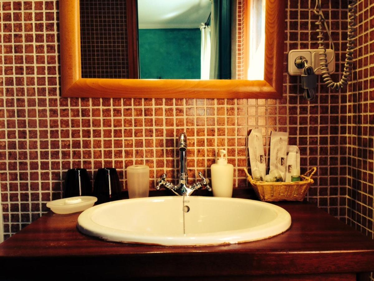 Hostal L'Ou De Reig Montseny Eksteriør bilde